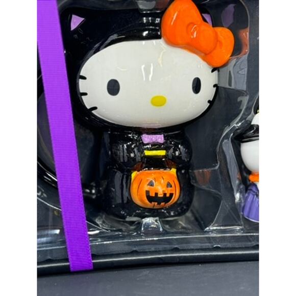 Hello Kitty Boxed Mug Set With Small Figurine, Halloween, Black Cat - Picture 5 of 6